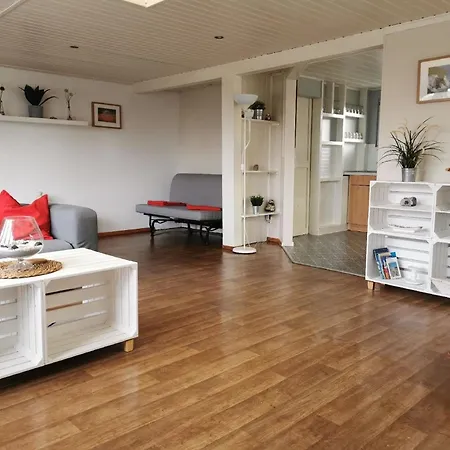 Wunderschoenes In Gross Schoritz Mit Garten, Grill Und Terrasse بيت للعطل *