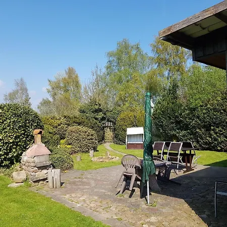 Wunderschoenes In Gross Schoritz Mit Garten, Grill Und Terrasse Garz (Rugen)